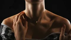 美しい骨格：鎖骨を際立たせ、その自然な美しさを強調するには？